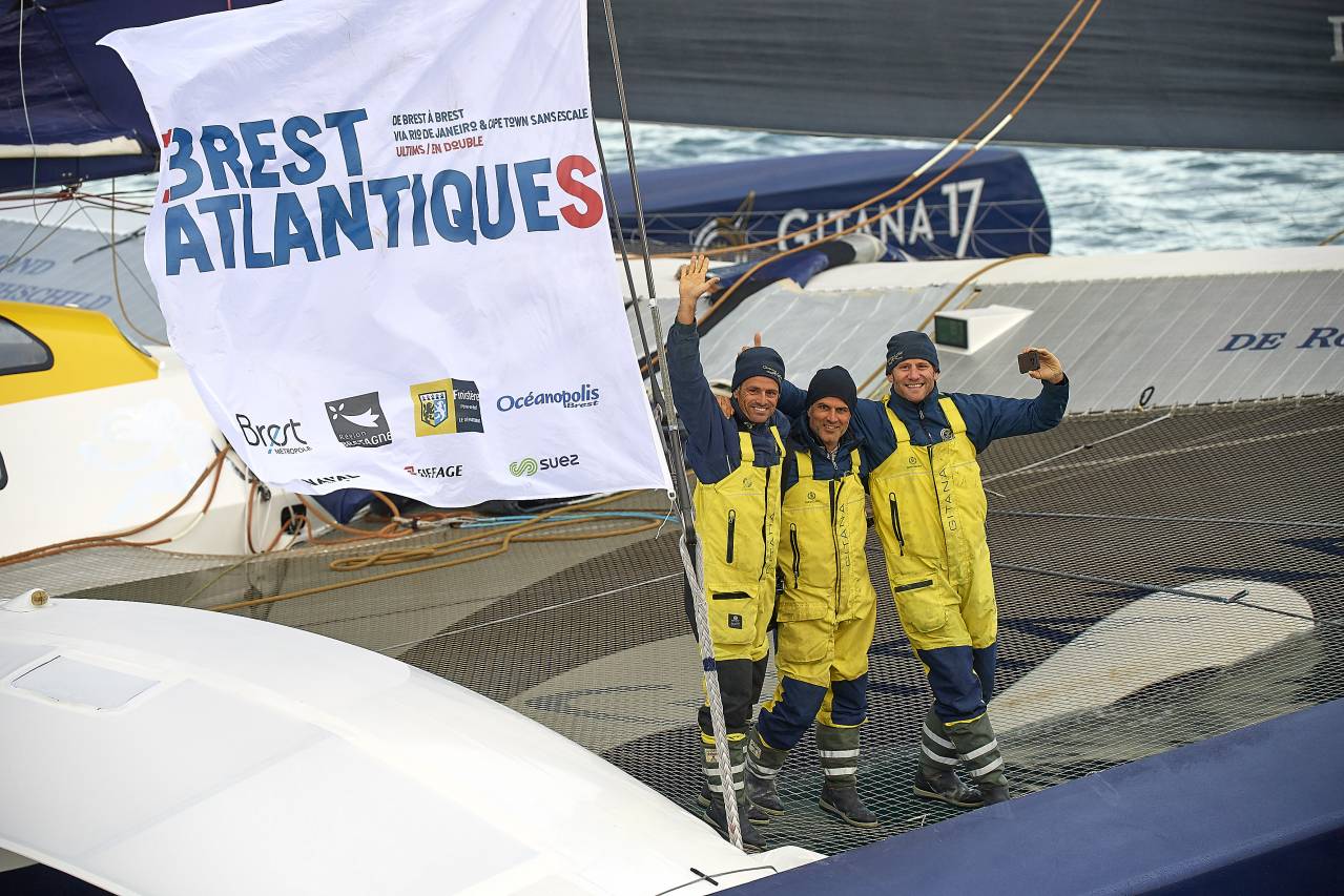 Vainqueurs De Brest Atlantiques Franck Cammas Et Charles Caudrelier